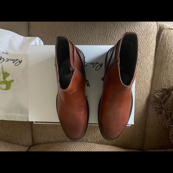 Fashion boots main image 4